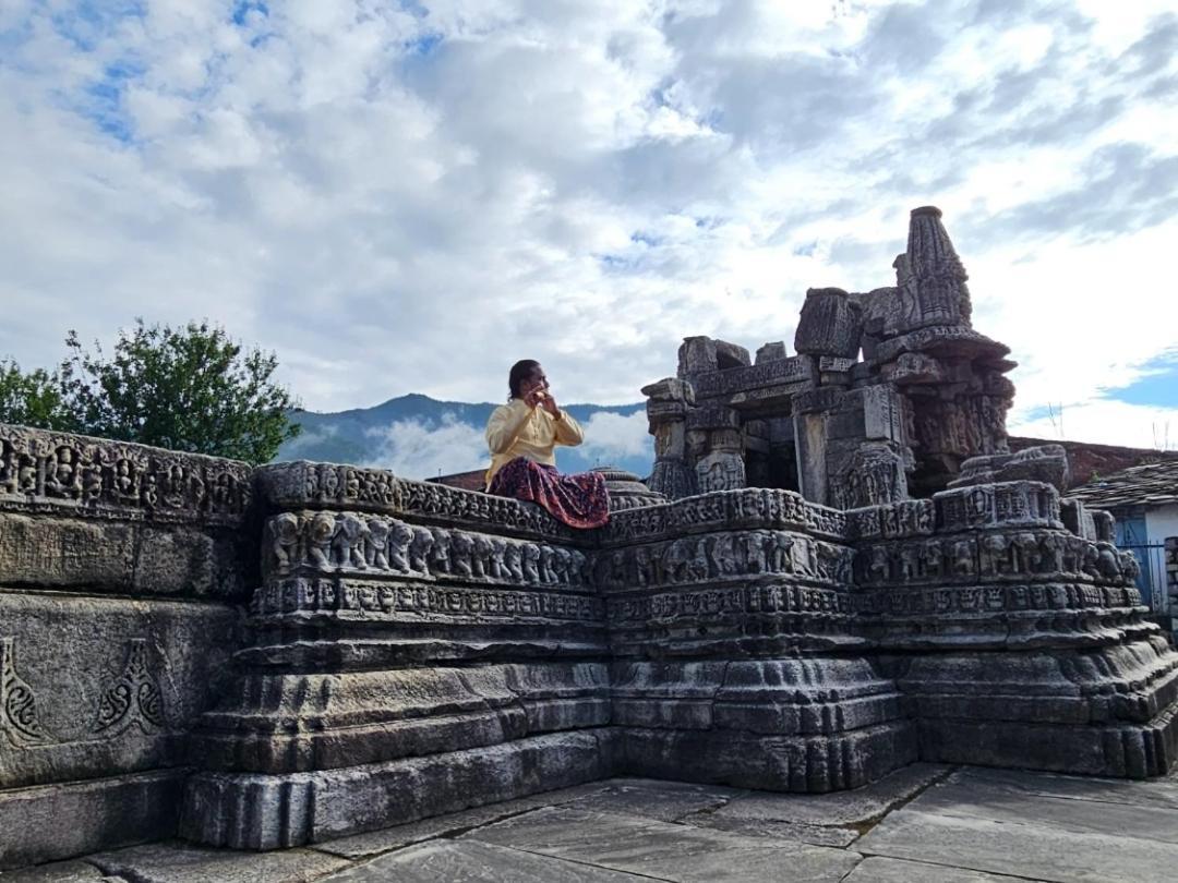 Katyuri Kings Divine Stay- Babaji'S Cave Dwarahat Buitenkant foto