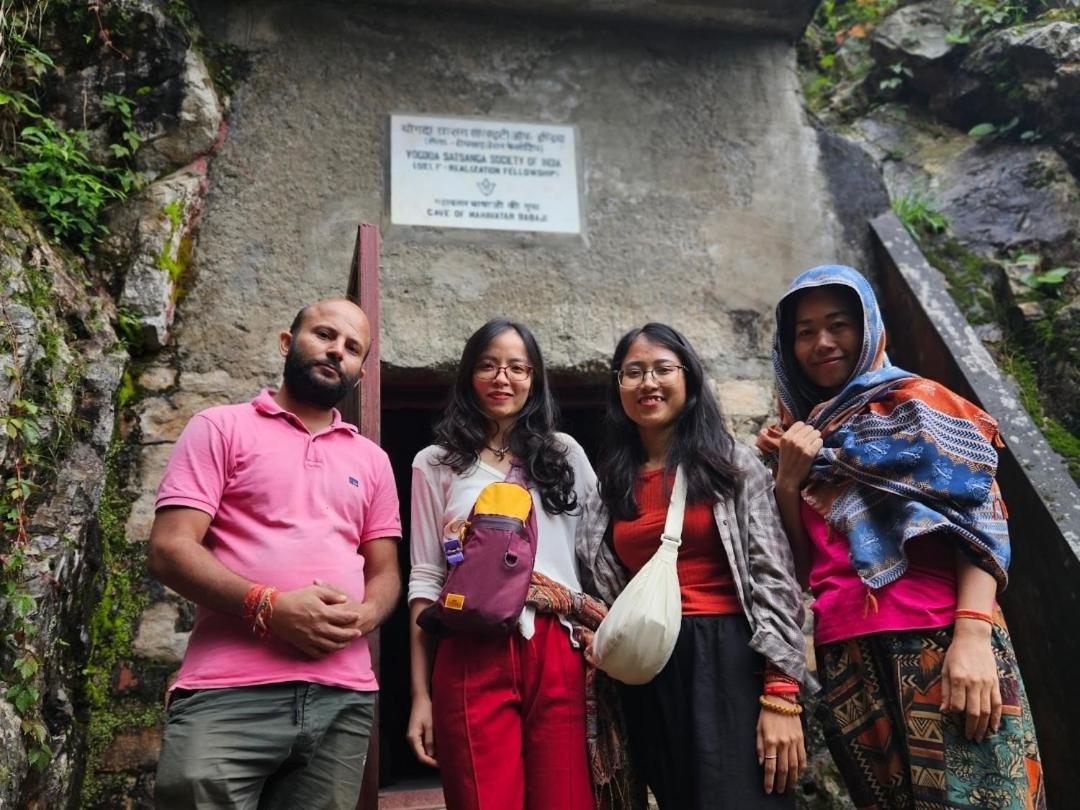 Katyuri Kings Divine Stay- Babaji'S Cave Dwarahat Buitenkant foto