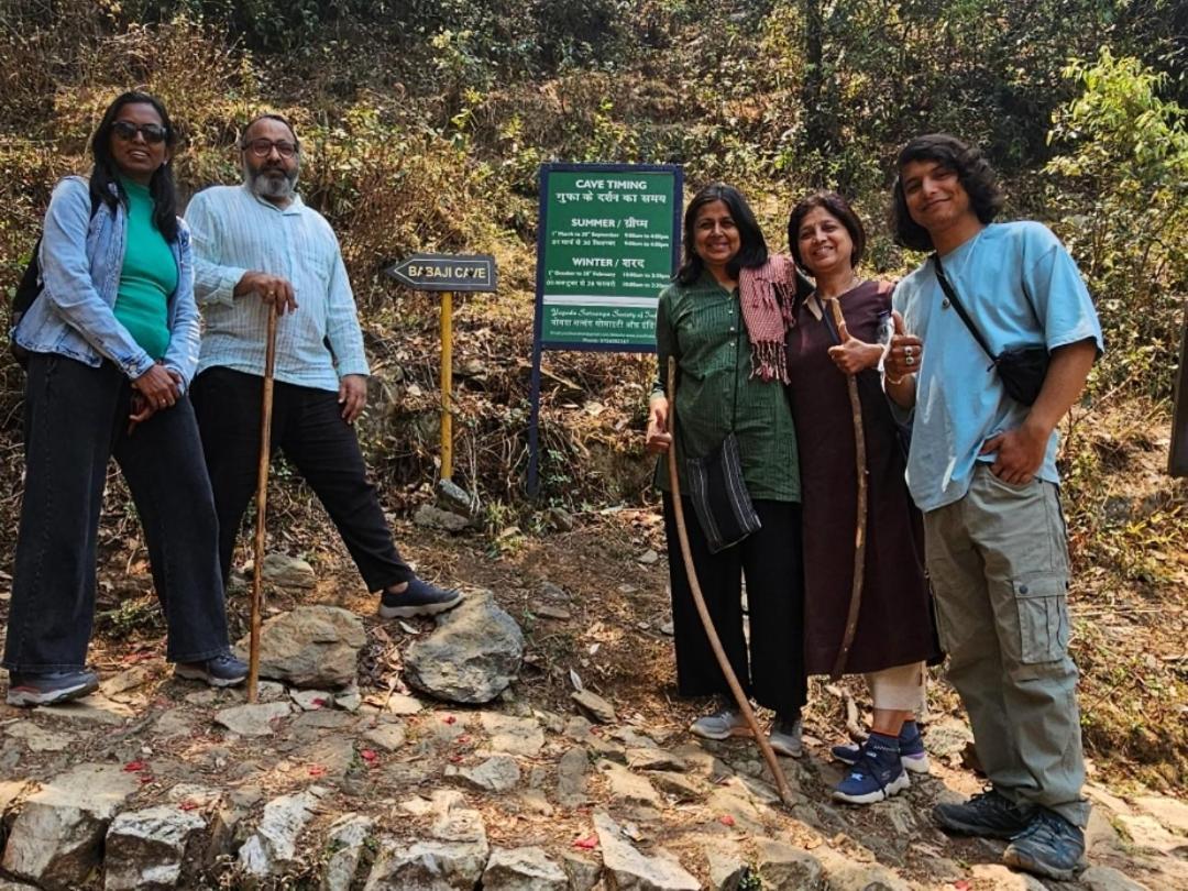 Katyuri Kings Divine Stay- Babaji'S Cave Dwarahat Buitenkant foto