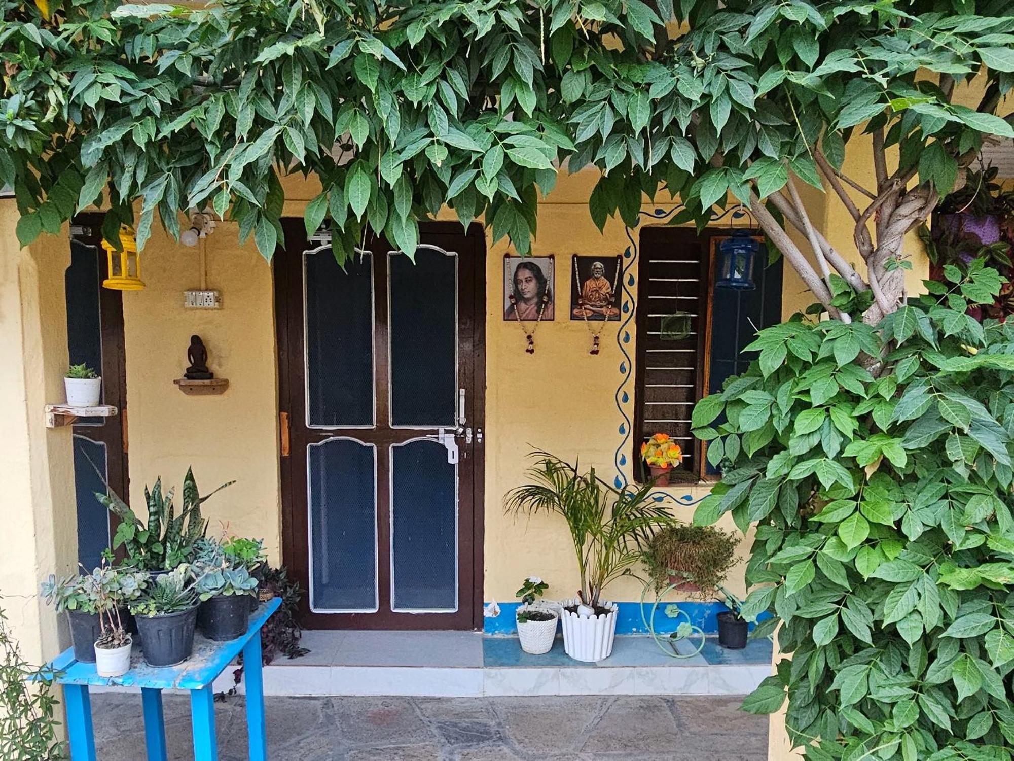 Katyuri Kings Divine Stay- Babaji'S Cave Dwarahat Kamer foto